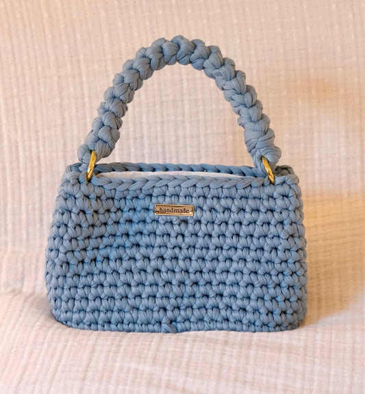 Handmade T-Shirt Yarn Purse in Teal with Hand-Sewn White Liner