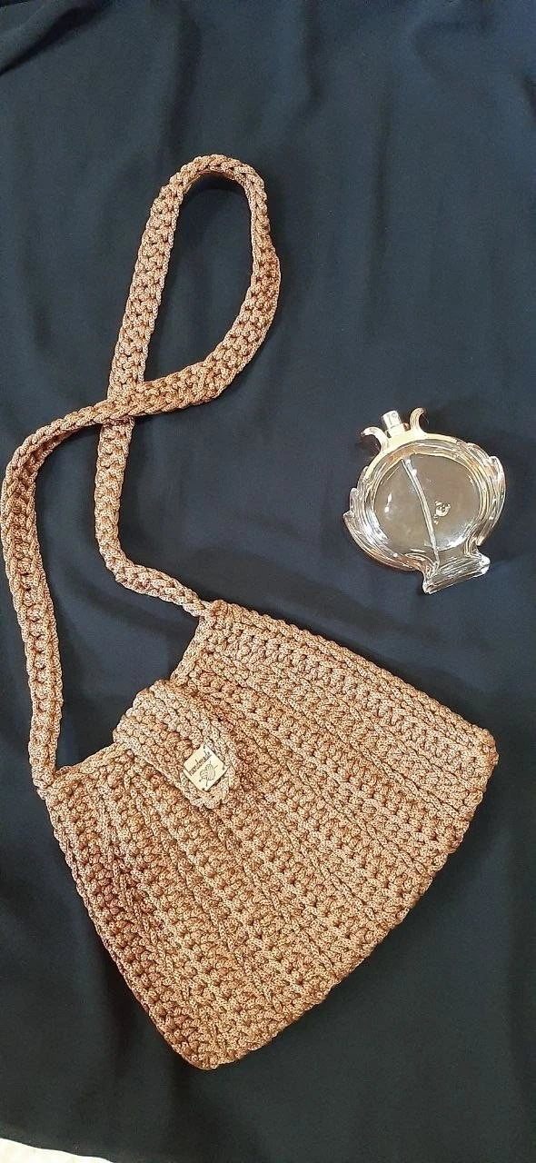Handmade Boho Crochet Shoulder Bag for Women – Woven Knitted Purse in Beige