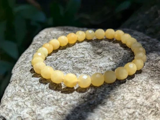 Picture of White Natural Amber Bracelet Elegant Faceted Beads Elastic Stretch Bracelet for Women