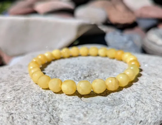 Picture of White Natural Amber Bracelet Elegant Faceted Beads Elastic Stretch Bracelet for Women